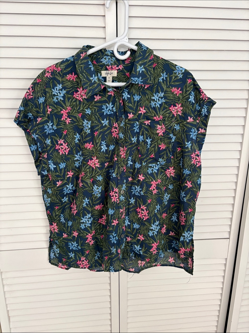 Style & Co. Navy Floral Button-Front Cap-Sleeve Blouse 2X